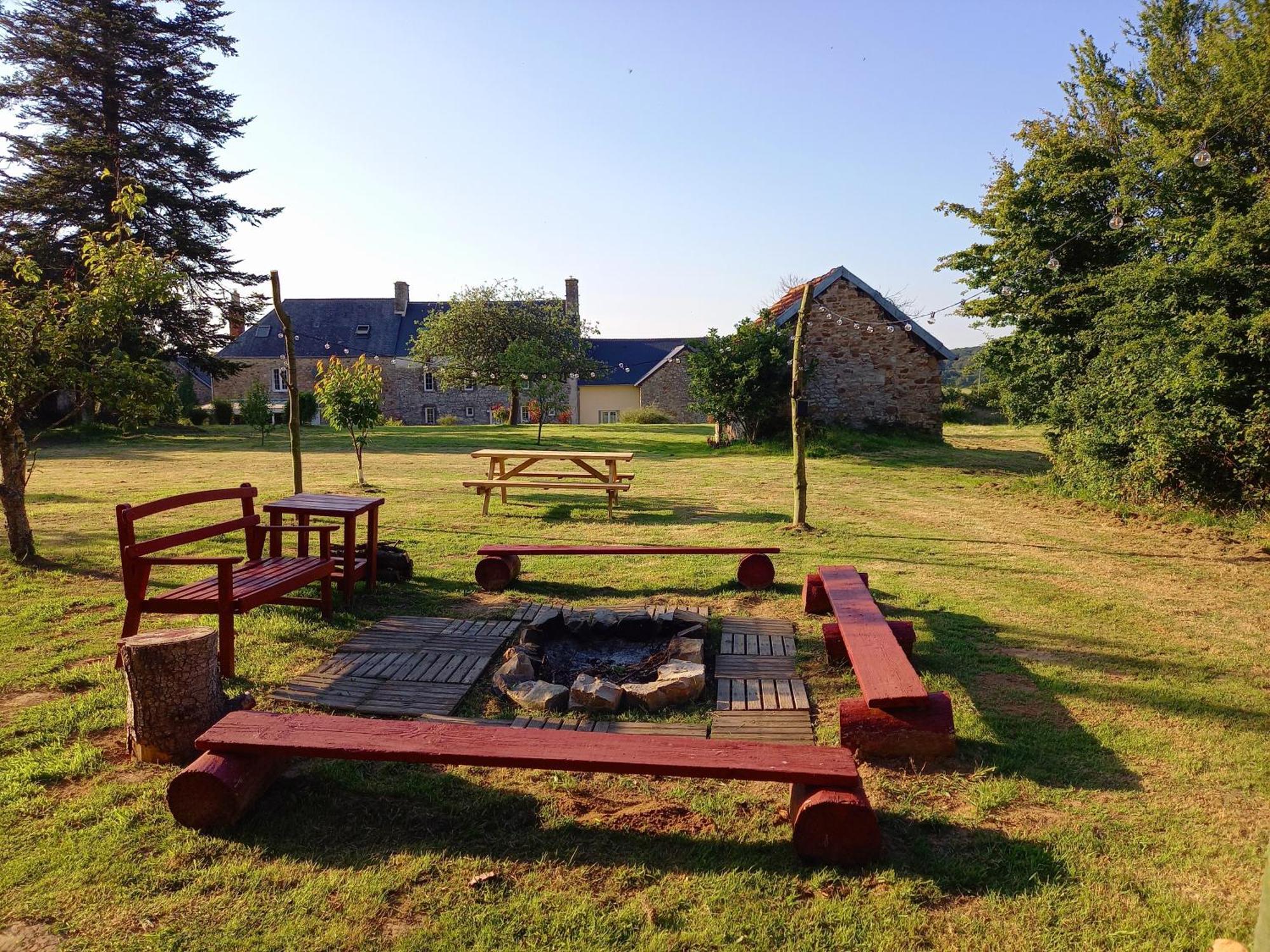 L' Anpeg Maison de vacances Besneville Extérieur photo